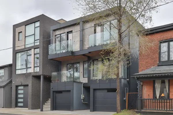 57 Jones AVE, Toronto E01, ON M4M 2Z7