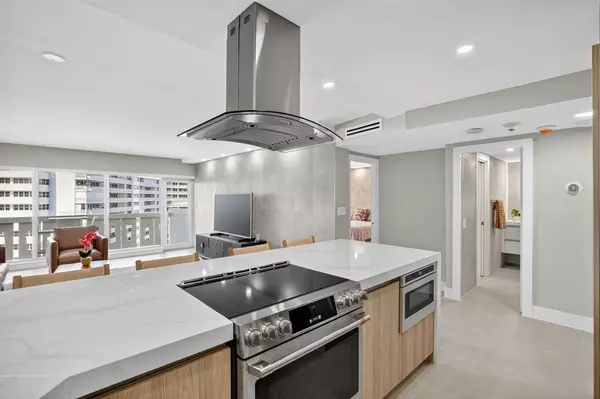 Fort Lauderdale, FL 33316,2100 S Ocean Drive #15E