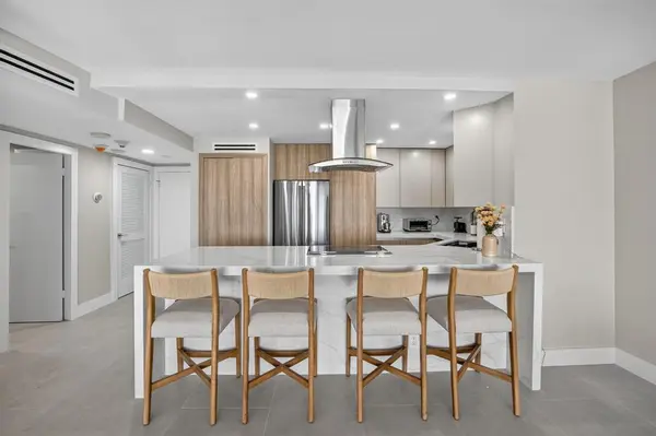 Fort Lauderdale, FL 33316,2100 S Ocean Drive #15E