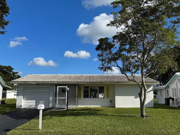 1430 NW 85th Ter, Plantation, FL 33322
