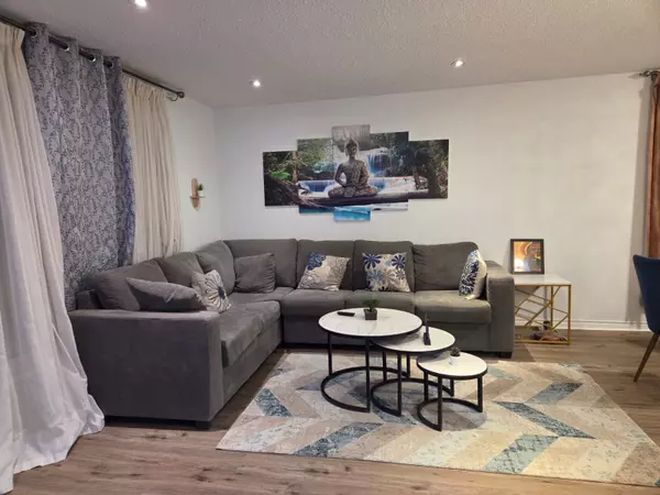 Brampton, ON L6T 2N5,49 Athlone AVE