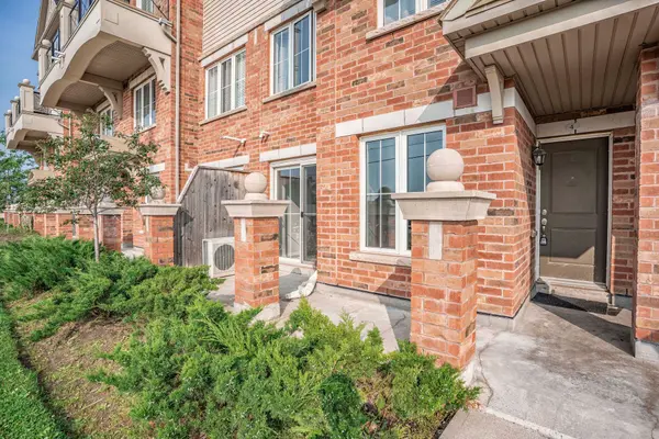 Oakville, ON L6H 0K1,2500 Post RD #4
