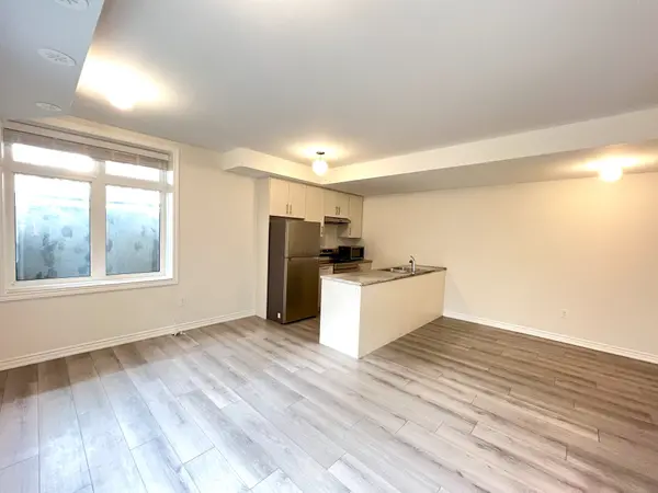 Brampton, ON L6P 4R1,40 Halliford PL #501