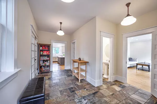 Hamilton, ON L0P 1B0,424 8th Concession RD