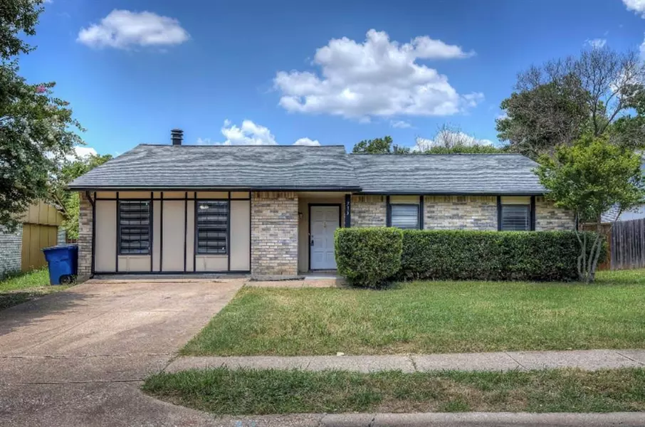 713 Meadow Mead Drive, Allen, TX 75002