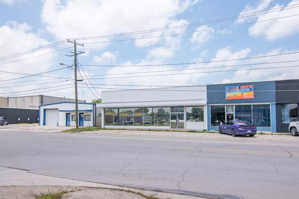 Brownwood, TX 76801,1609 Coggin Avenue