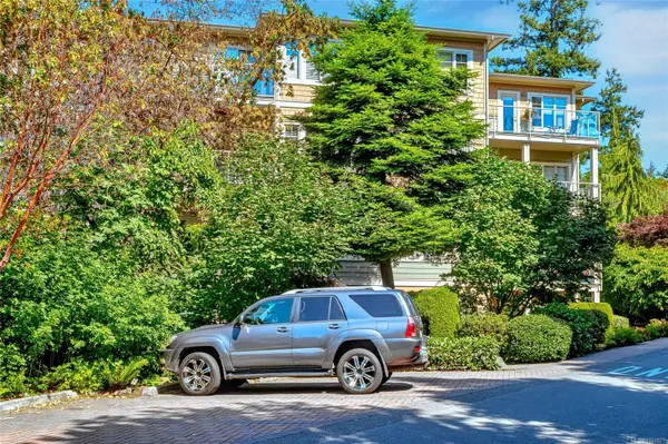 View Royal, BC V9A 7M7,125 Aldersmith Pl #404