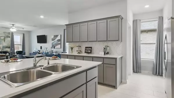 Cleburne, TX 76031,1009 TRACTION Trail