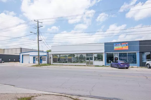 Brownwood, TX 76801,1609 Coggin Avenue