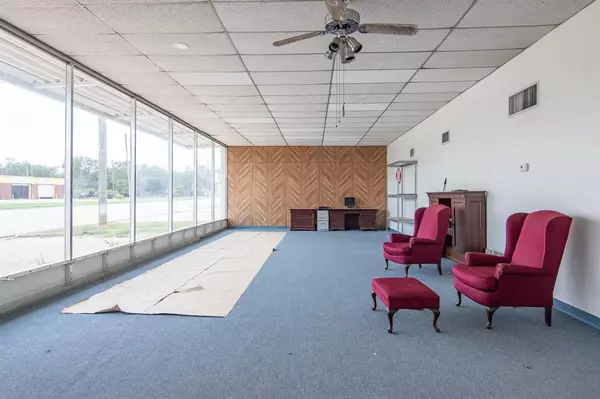 Brownwood, TX 76801,1609 Coggin Avenue