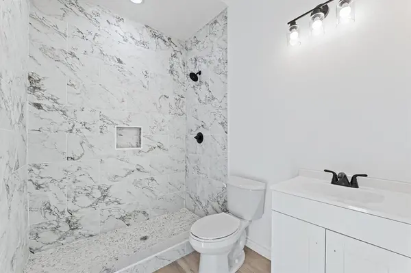 Moody, TX 76557,305 Meador Street