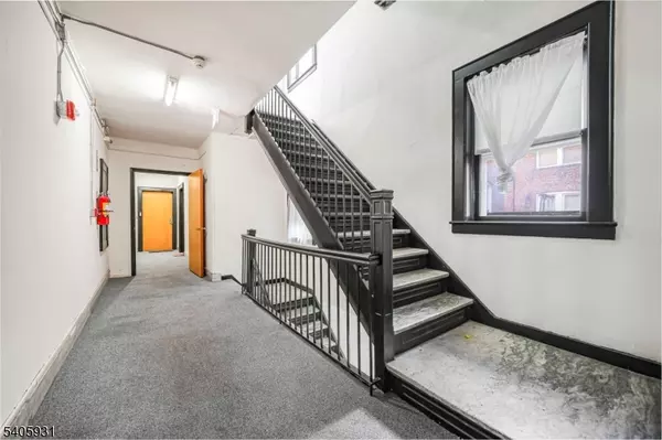 Caldwell Boro Twp., NJ 07006,420 Bloomfield Ave #306