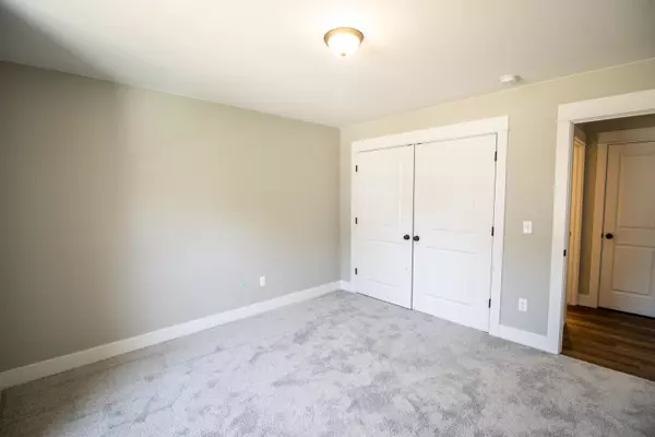 Clio, MI 48420,11449 Hidden Oaks DR