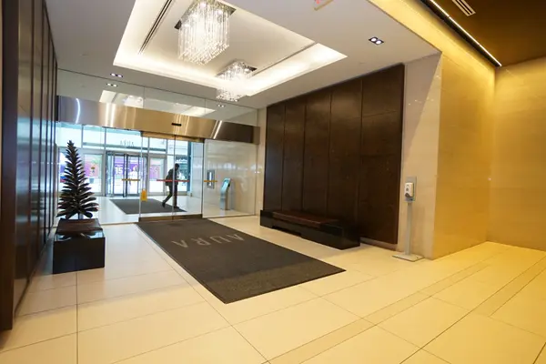 Toronto C01, ON M5B 0A5,386 Yonge ST #4712