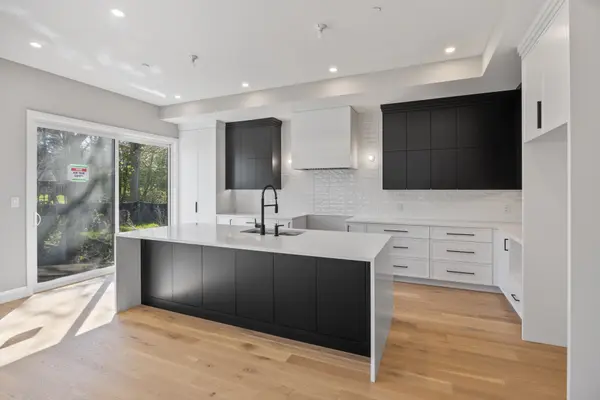 Whitby, ON L1N 2S6,25 Inverlynn WAY