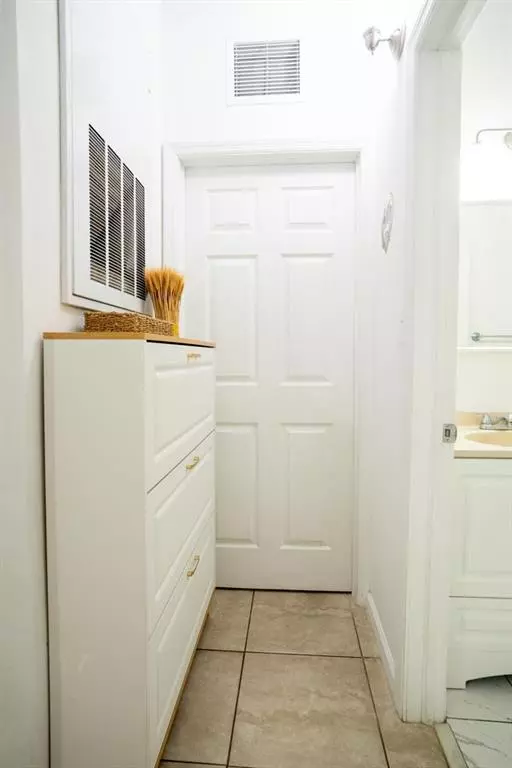 Deerfield Beach, FL 33064,Address not disclosed