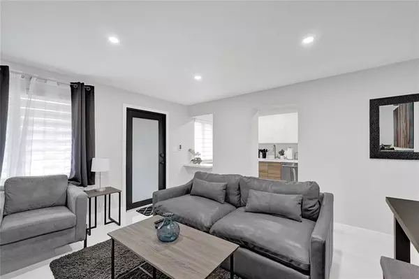 Lauderdale By The Sea, FL 33308,4536 Poinciana St #3