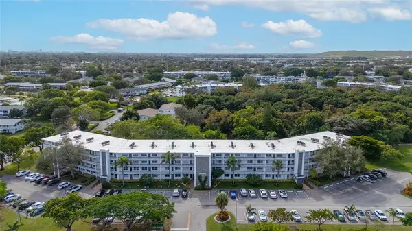 Deerfield Beach, FL 33442,1032 Oakridge D #1032