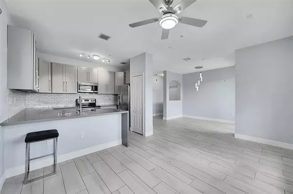 Plantation, FL 33324,150 Jacaranda Country Club Dr #200