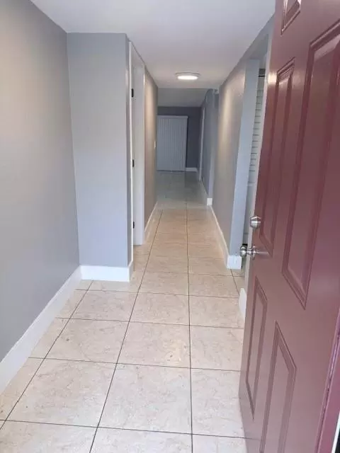 Deerfield Beach, FL 1,212 NW 46th Ct #212