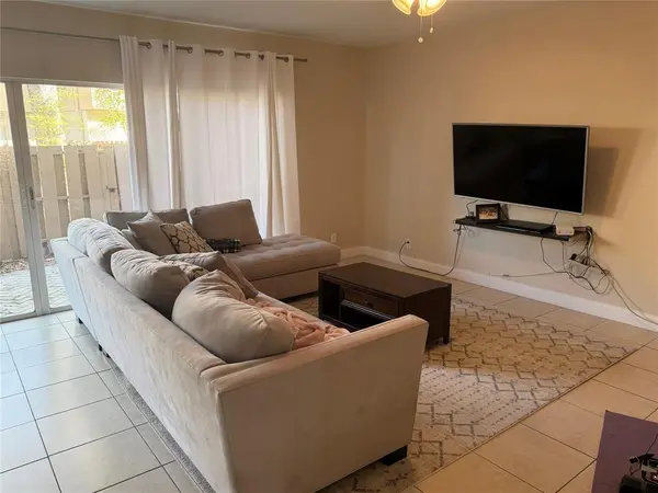 Plantation, FL 33324,8251 NW 8th Place