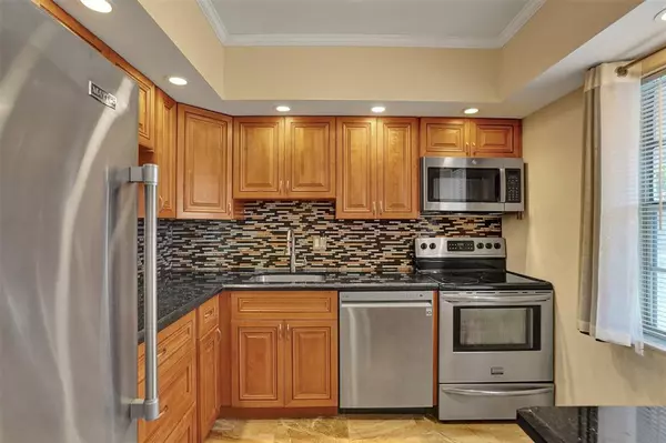 Margate, FL 33063,651 NW 80th Ter #207