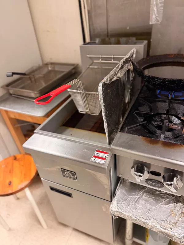 Mississauga, ON L4W 4Y8,5225 Orbitor DR #16