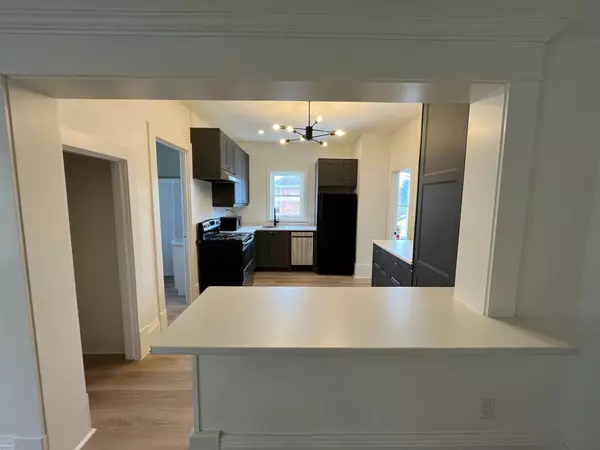 Peterborough, ON K9J 3P1,275 Rubidge ST #Upper