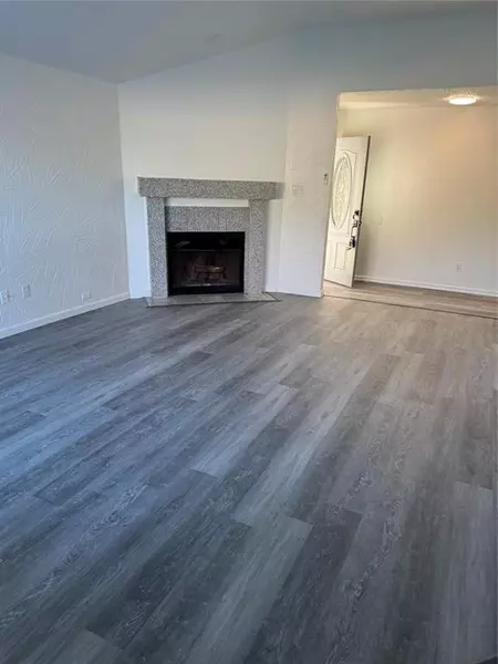 2118 Prairie Creek Trail, Garland, TX 75040