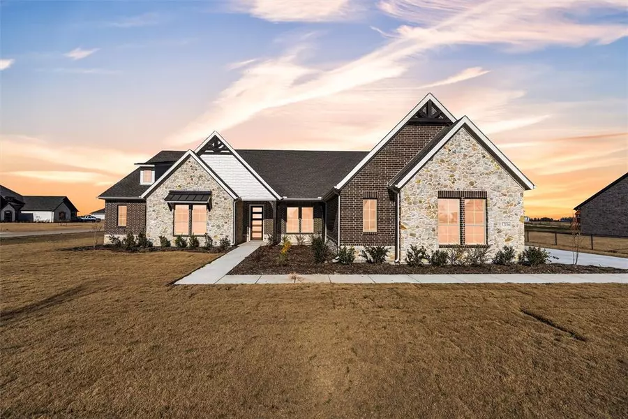 12116 Crystal Drive, Krum, TX 76249