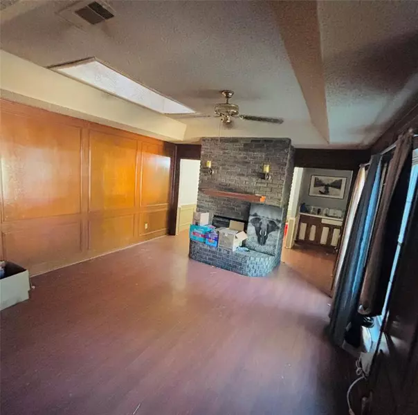 2224 Brigadoon Court, Arlington, TX 76013