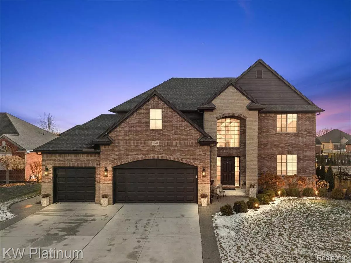 New Baltimore, MI 48047,35910 Glenville DR