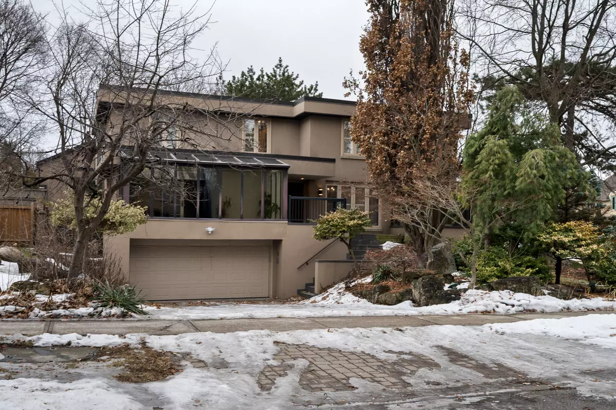 Toronto C13, ON M3B 3E5,1 Chipstead RD