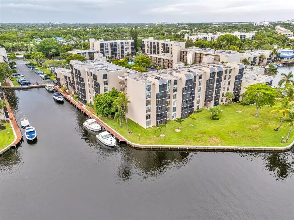 Boca Raton, FL 33432,7 Royal Palm Way #4080