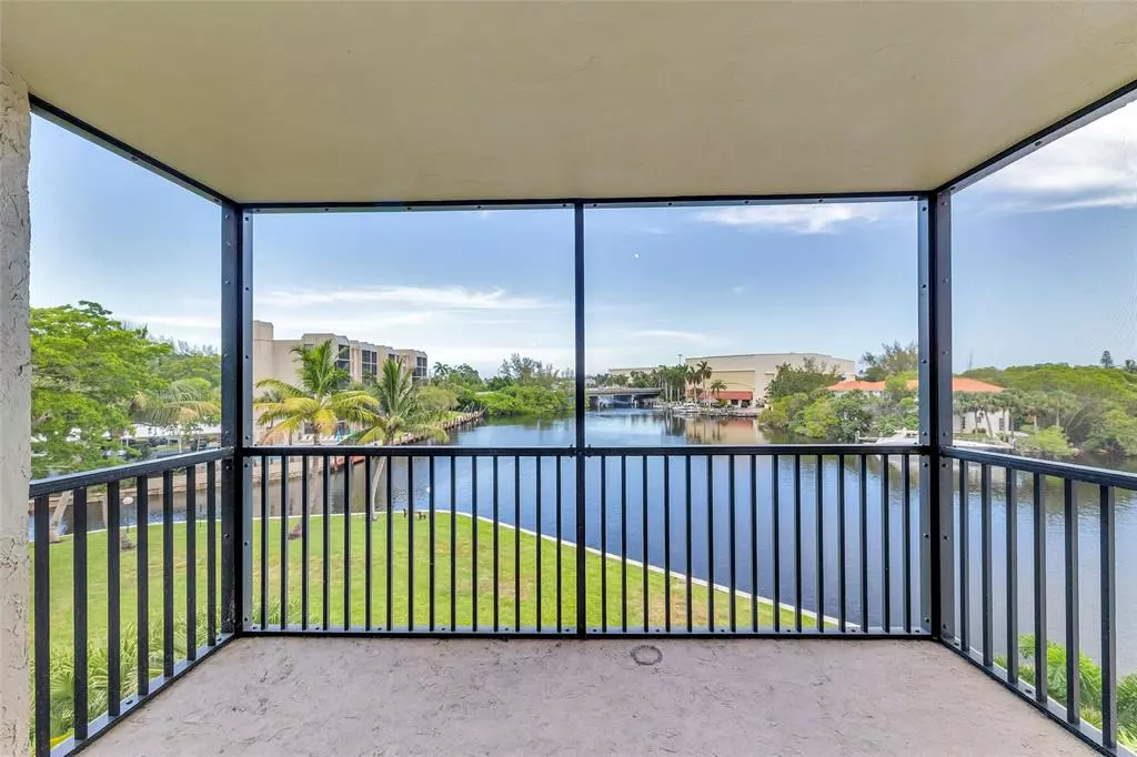 Boca Raton, FL 33432,7 Royal Palm Way #4080