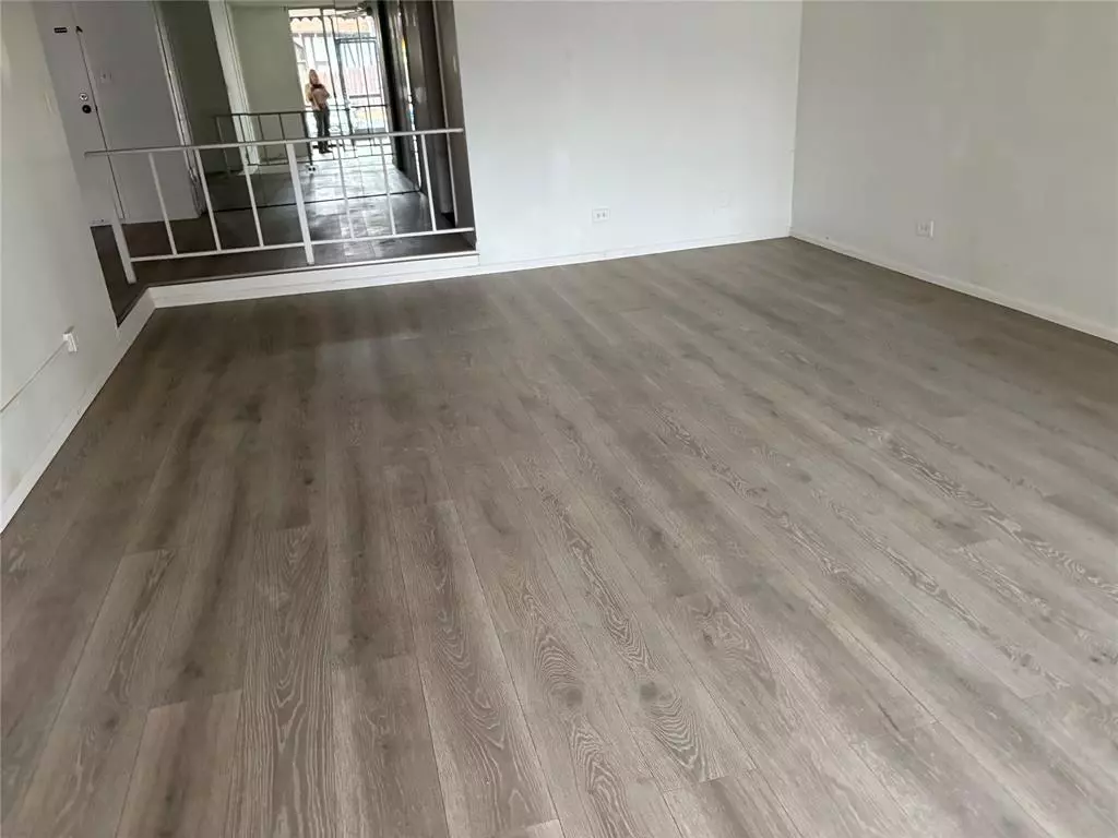 Lauderhill, FL 33319,3710 Inverrary Dr #1Y