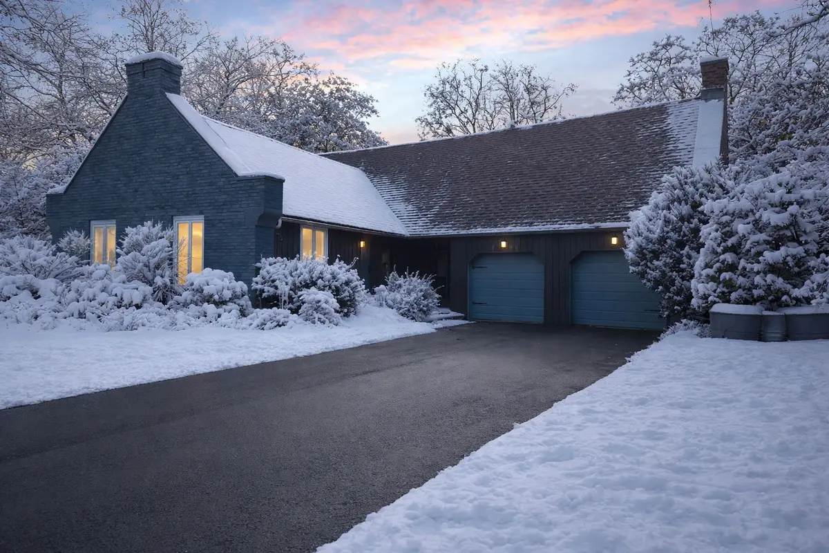 Mississauga, ON L5H 1A5,1294 GATEHOUSE DR