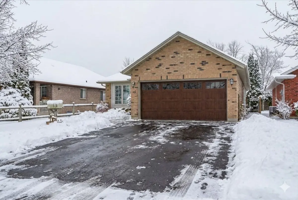 Pelham, ON L0S 1E4,13 Tanner DR