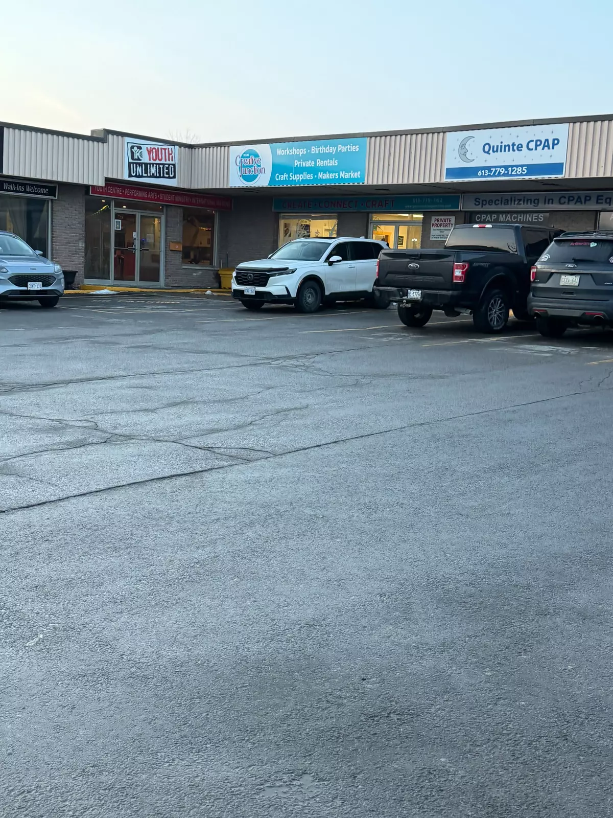 Belleville, ON K8P 1B7,444 Dundas ST W #4