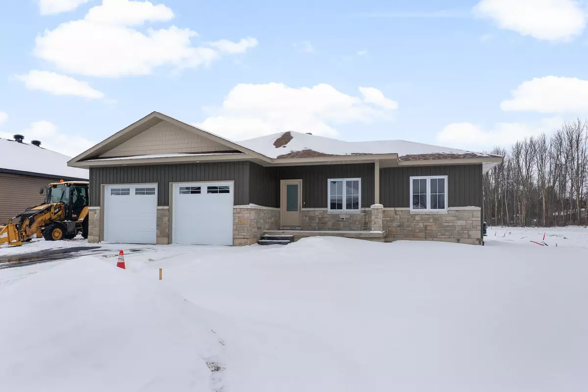 Whitewater Region, ON K0J 1K0,30 Bamagillia ST