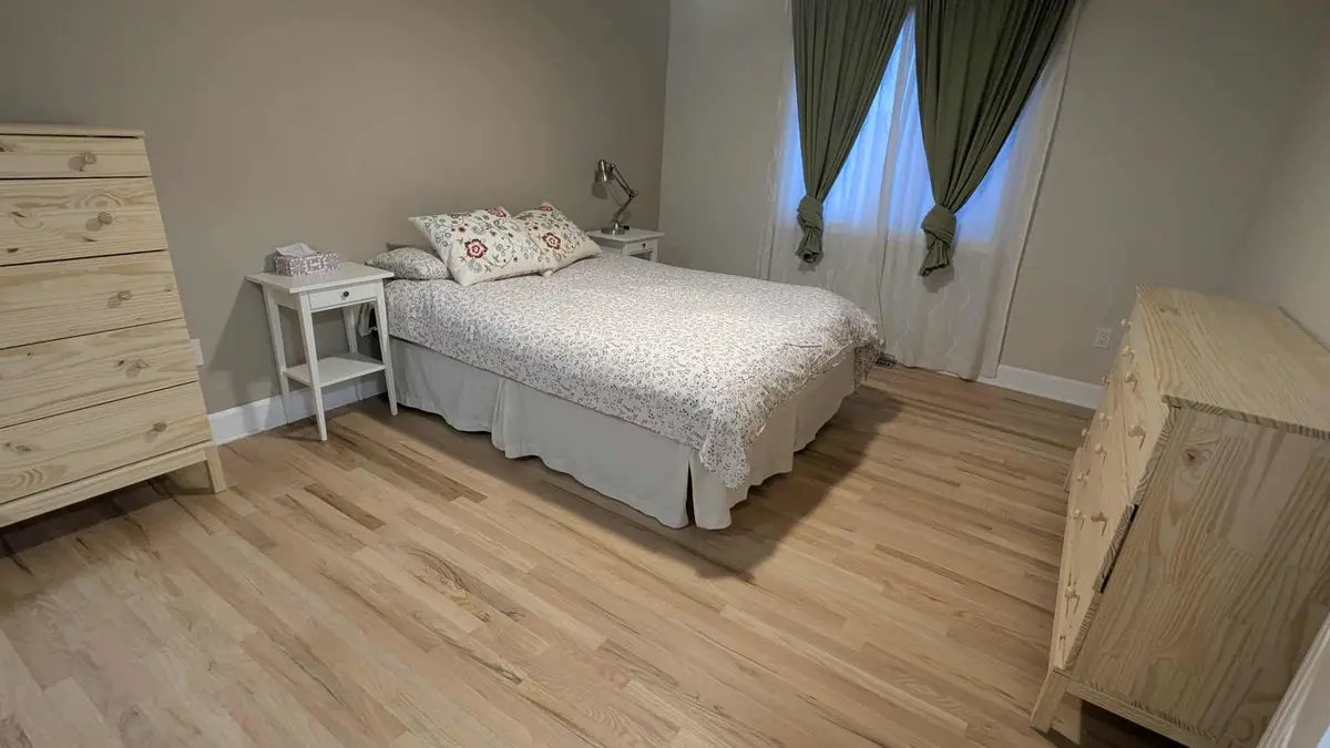 Stittsville - Munster - Richmond, ON K0A 2Z0,410 Grassendale Private