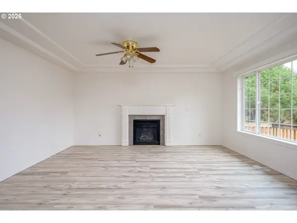 St Helens, OR 97051,59893 ETHAN LN