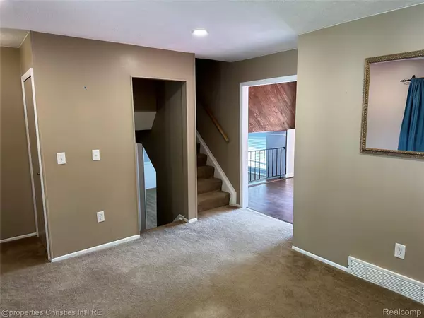 Berkley, MI 48072,3461 Thomas AVE