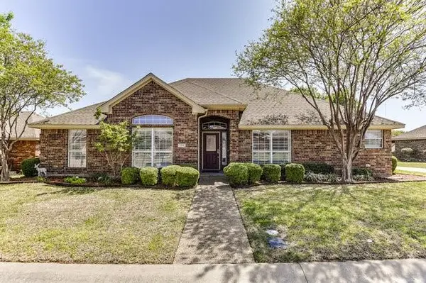 128 Crestridge Drive #33, Cedar Hill, TX 75104