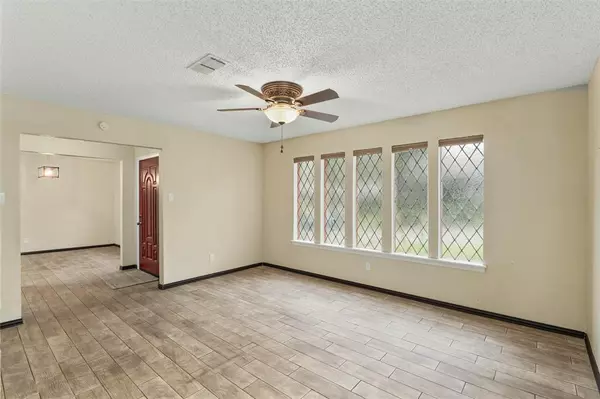 Fort Worth, TX 76112,108 Silverleaf Drive