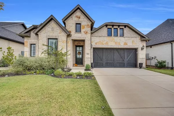 1806 Hidden Water Trail, Midlothian, TX 76065