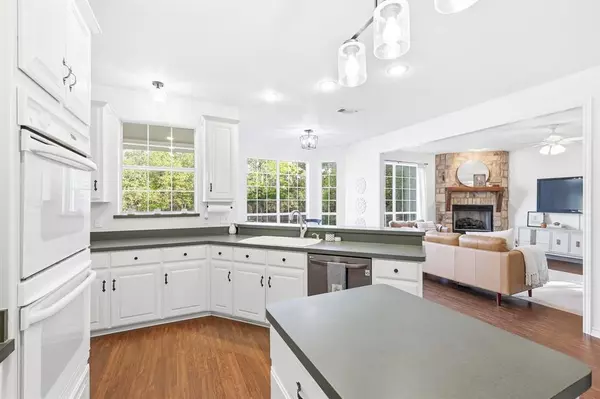 Collinsville, TX 76233,640 County Road 203