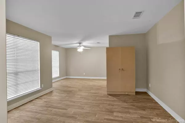 Shreveport, LA 71115,8633 Chalmette Drive