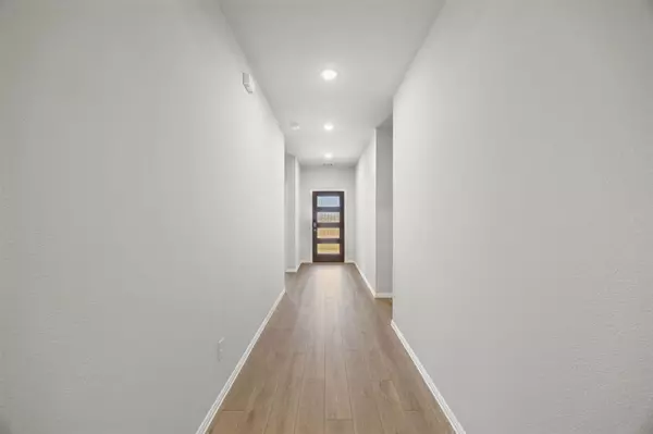 Denton, TX 76208,3204 Royal Forest Drive