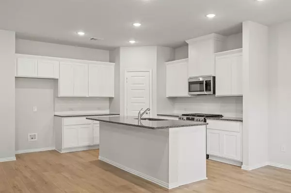 Denton, TX 76208,3204 Royal Forest Drive